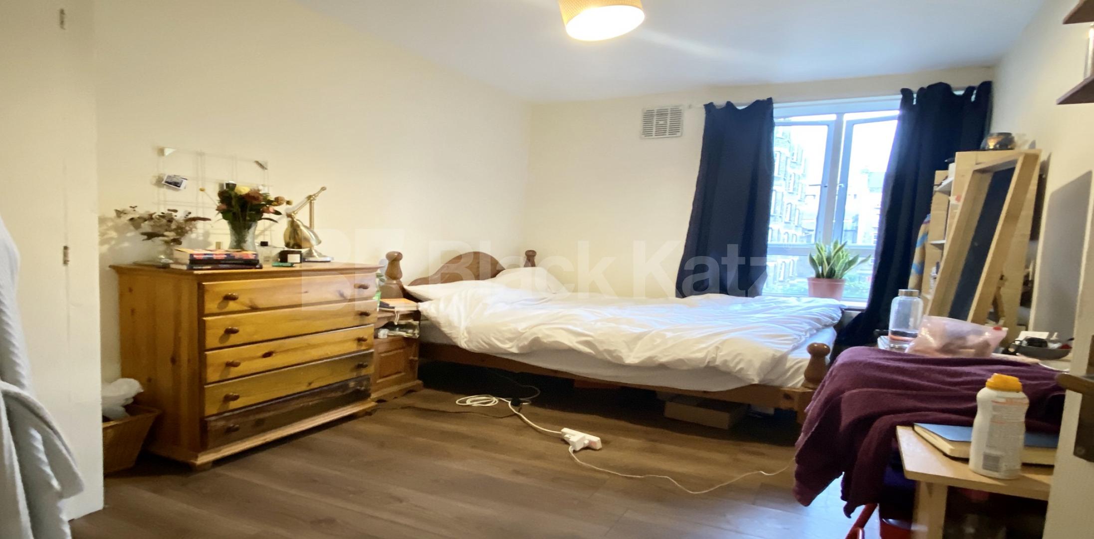 			LET , 4 Bedroom, 1 bath, 1 reception Bungalow			 Browning Street, Elephant & Castle